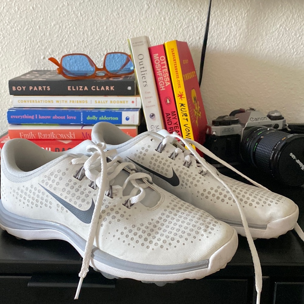 Womens golf shoes